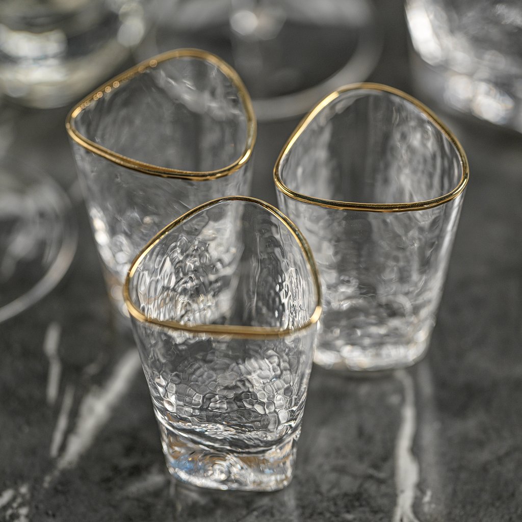 Triangular Glassware with Gold Rim - Image 4